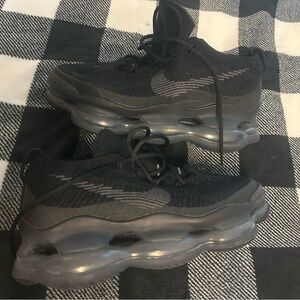 Nike Air Max Scorpion Fly Knit BLACK Men's 6, also fits Women's 7.5 USED ONCE
